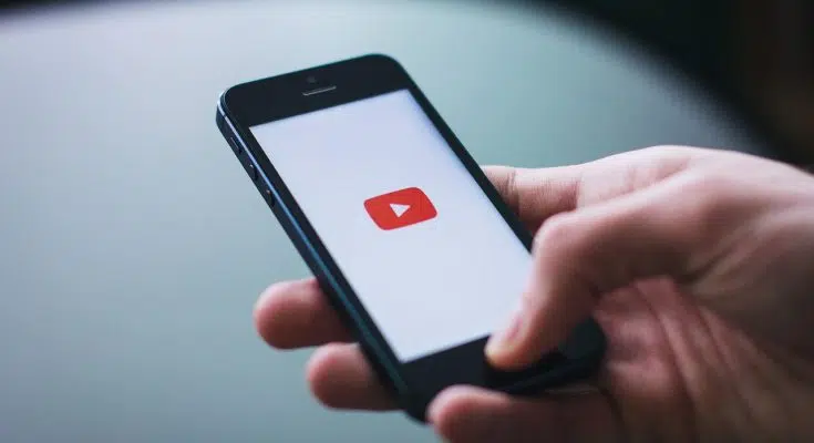 Comment prendre contact avec un Youtubeur ?